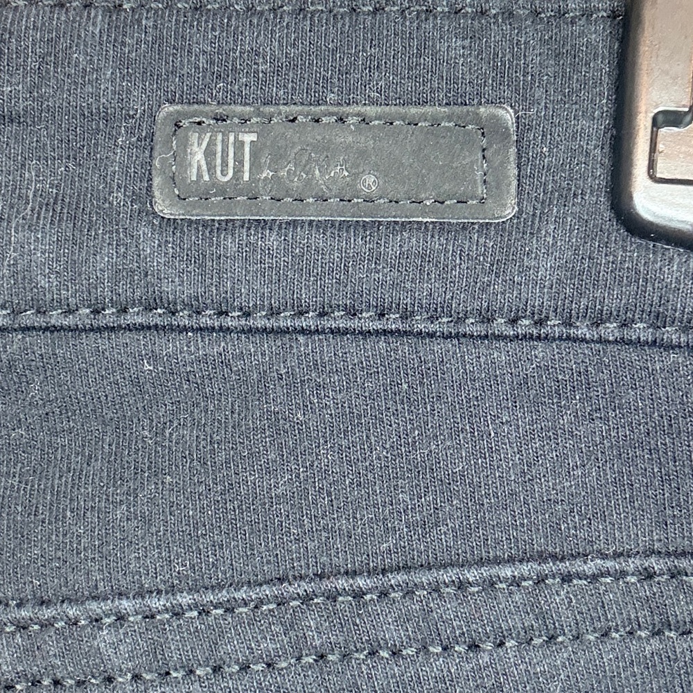 Kut from the Kloth Jennifer Ultra Skinny Dark Wash Denim size 8 - Picture 5 of 7